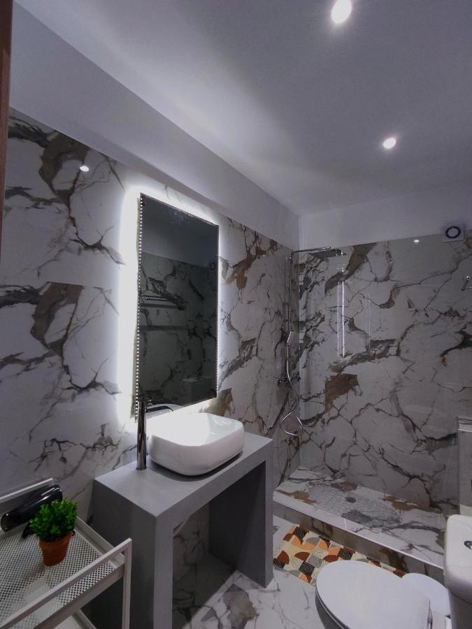 Chalkida Hilltop Apartments ภายนอก รูปภาพ