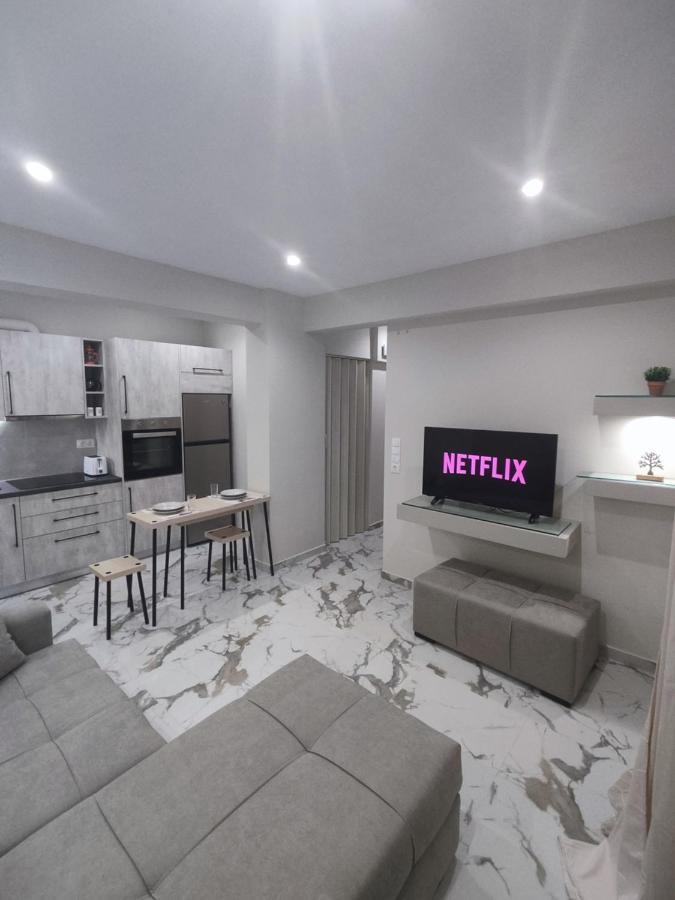 Chalkida Hilltop Apartments ภายนอก รูปภาพ