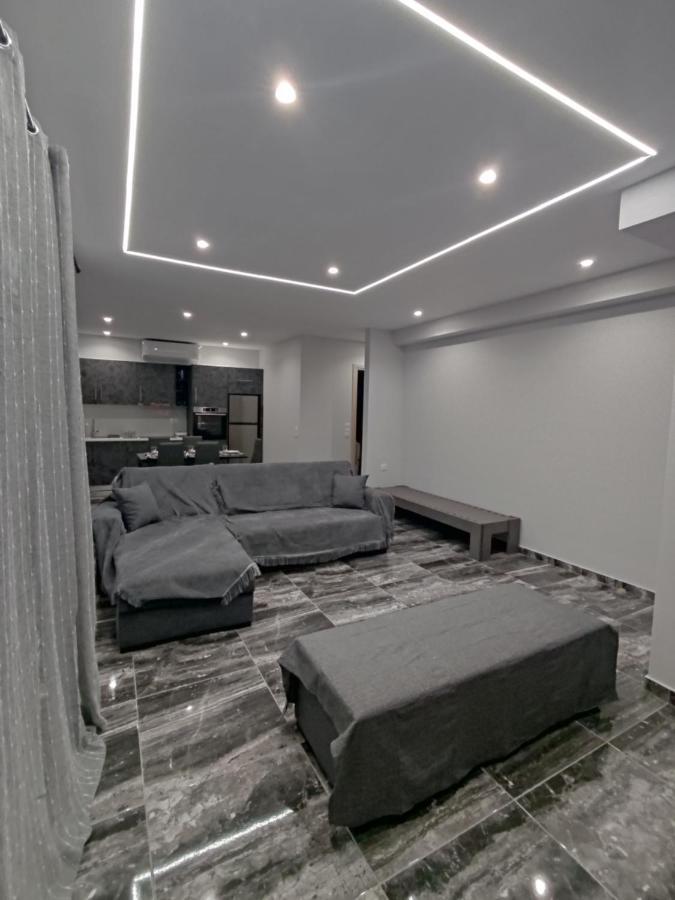 Chalkida Hilltop Apartments ภายนอก รูปภาพ
